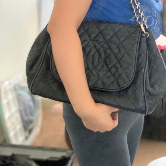 Chanel - Picture 5 of 7